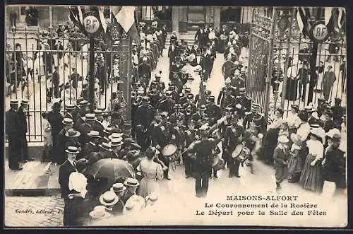 AK Maisons-Alfort, Le Couronnement de la Rosière, Le Départ pour la Salle des Fêtes