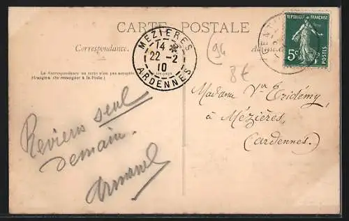 AK Gentilly, Place de la Fontaine et Rue Frieluse