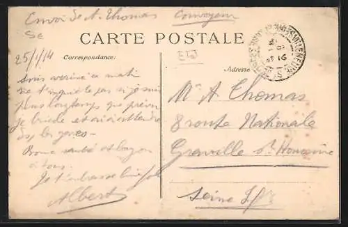 AK Villeneuve-Saint-Georges, Rue de Paris animée avec commerces et passants