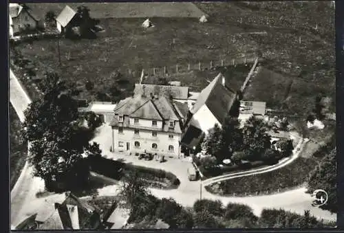 AK Andorf / Biberttal, Blick auf die Bahnhofsgaststätte vom Flugzeug aus