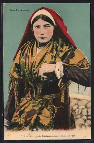 AK Aquitanien / Aquitaine, Jolie Montagnarde en costume de Féte, Frau in Tracht