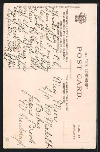 AK Kind in Richterrobe steht mit Schreibfeder und Büchern am Tisch