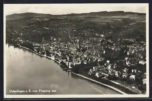 AK Überlingen / Bodensee, Totalansicht vom Flugzeug aus