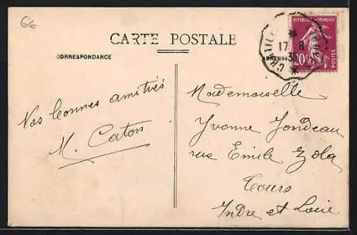 AK Celles-sur-Ource, L`Église avec groupe de villageois devant l`entrée