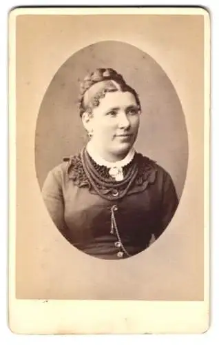 Fotografie H. Kopp, Constanz, Porträt einer Dame