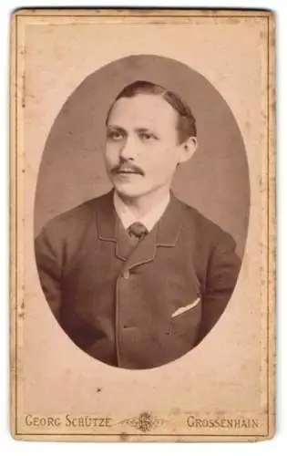 Fotografie Georg Schütze, Grossenhain, Johannes Allee 64b, Porträt eines jungen Mannes
