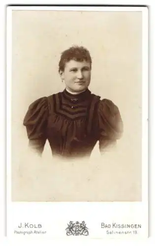 Fotografie J. Kolb, Bad Kissingen, Salinenstr. 19, Porträt einer Dame