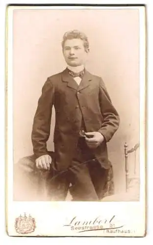 Fotografie Lambert, Dresden, Seestrasse 21, Porträt eines eleganten Herrn