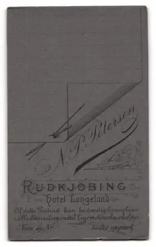 Fotografie N.P. Petersen, Rudkjøbing, Hotel Langeland, Porträt einer jungen Frau