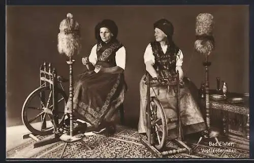 AK Bad Elster, Vogtländerinnen beim Spinnen