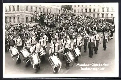 AK München, Oktoberfest 1955, Trachtenzug