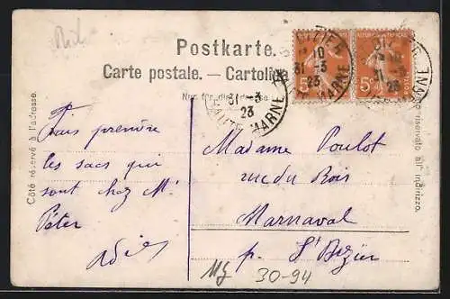 Foto-AK Französischer Soldat mit Maschinengewehr in Gestell, Mit grosser Elevation