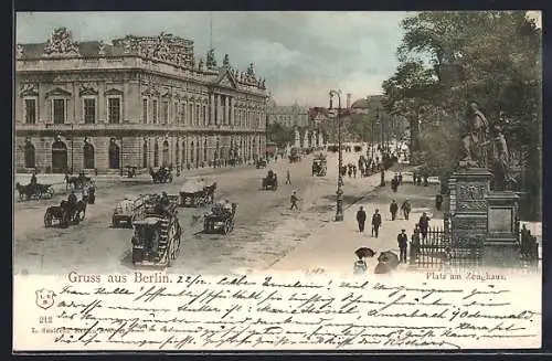 AK Berlin, Platz am Zeughaus mit Denkmal