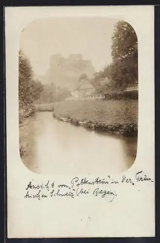Foto-AK Pottenstein /Fränkische Schweiz, Flusspartie mit Felswand