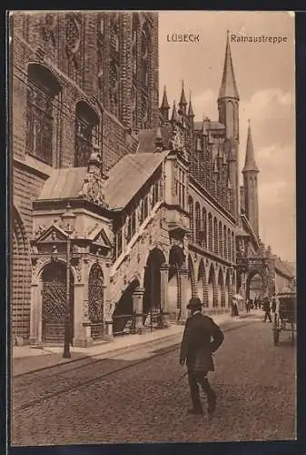AK Lübeck, Strassenpartie an der Rathaustreppe