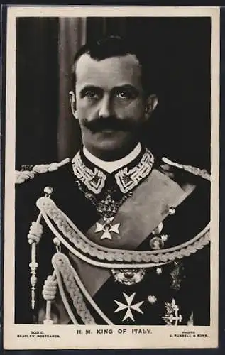AK Italien, H.M. King of Italy in Uniform mit Orden