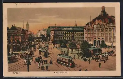 AK Berlin, Alexanderplatz mit Strassenbahn im Dämmerungslicht