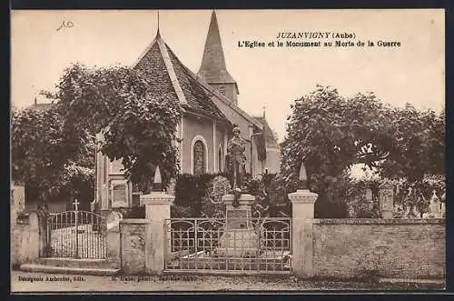 AK Juzanvigny, L`Église et le Monument aux Morts de la Guerre