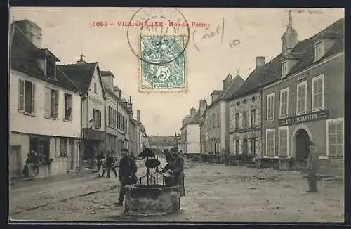 AK Villenauxe, Rue de Perrey avec habitants et fontaine au centre de la rue