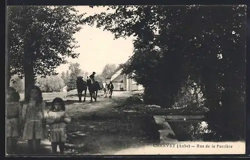 AK Chervey, Rue de la Perrière avec enfants et chevaux sur le chemin