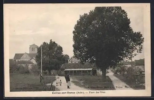 AK Celles-sur-Ource, Place des Fêtes