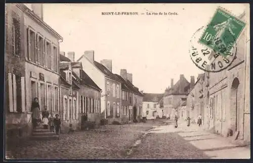 AK Rigny-le-Ferron, La rue de la Croix