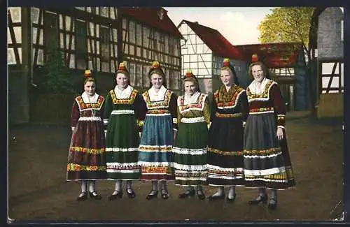 AK Hessenmädchen auf dem Weg zur Kirmes, Hessische Trachten