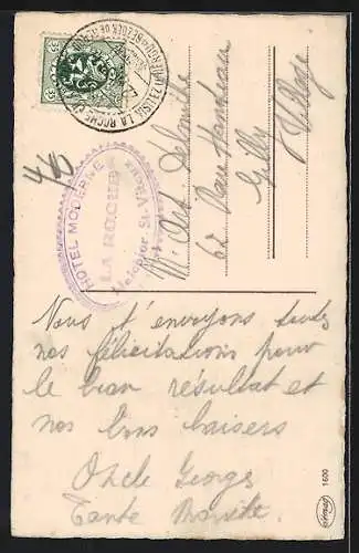 Künstler-AK Mädchen sitzt auf einem Stein im Wasser, Embarras