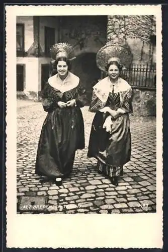 AK Vorarlbergerinnen in Alt Bregenzer Tracht