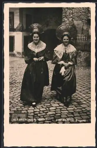 AK Junge Damen in Alt Bregenzer Tracht