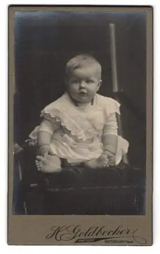 Fotografie H. Goldbecker, Gütersloh, Marie-Anne Freisen als Kleinkind
