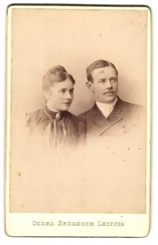 Fotografie Georg Brokesch, Leipzig, 2. Zeitzerstrasse 2, Adolf Schumann und seine Ehefrau
