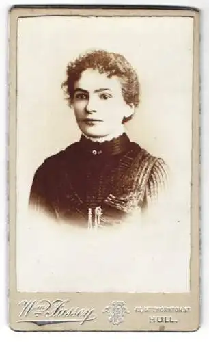 Fotografie Wm. Fussey, Hull, Gt Thornton St 43, Heinrike Dölb. im Porträt