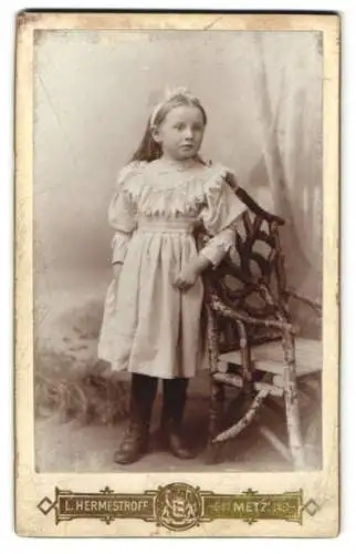 Fotografie Louis Hermestroff, Metz, Priesterstrasse 11, Ilse Ibeols als kleines Mädchen