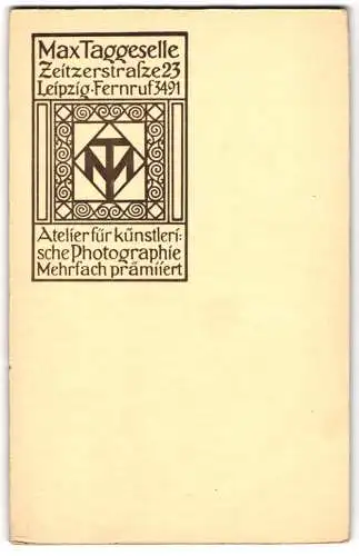 Fotografie Max Taggeselle, Leipzig, Zeitzerstrasse 23, Monogramm des Fotografen in stilisierte Darstellung