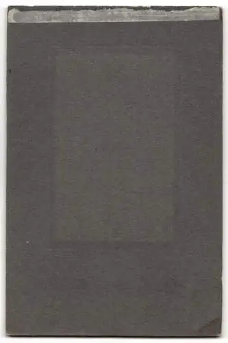 Fotografie Chorel, Paris, junger franzöischer Knabe in Eisenbahn Uniform mit Nummer 602