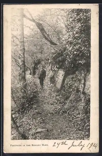 AK Rouken Glen, Footpath with Two Visitors