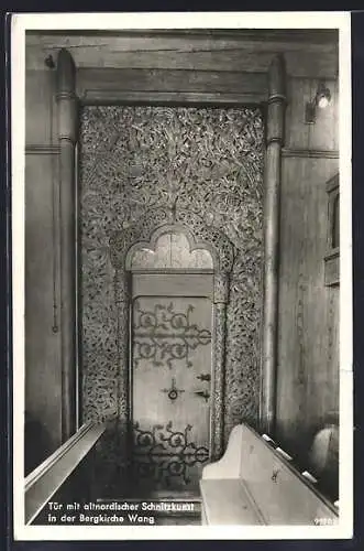 AK Brückenberg, Bergkirche Wang, Tür mit altnordischer Schnitzkunst