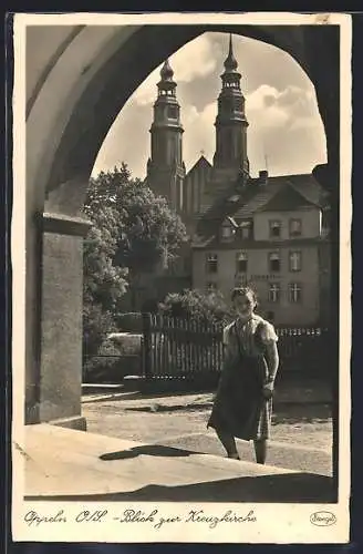 AK Oppeln, Blick zur Kreuzkirche, mit junger Oppelnerin und Haus Malermeister Lehnart