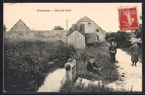 AK Villenauxe, Rue de Lette avec ruisseau et enfants jouant