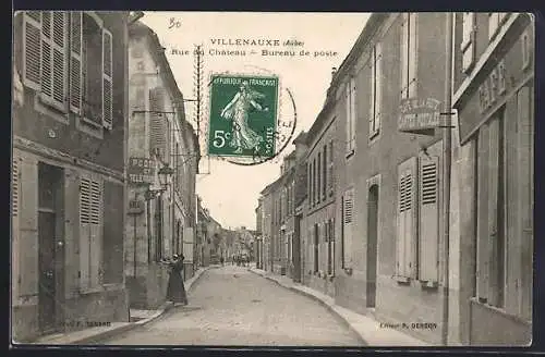 AK Villenauxe, Rue du Château avec le bureau de poste