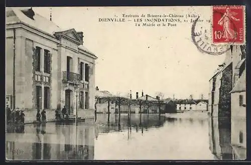 AK Dienville, Les Inondations: la Mairie et le Pont
