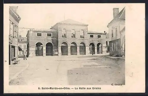 AK Saint-Mards-en-Othe, La Halle aux Grains