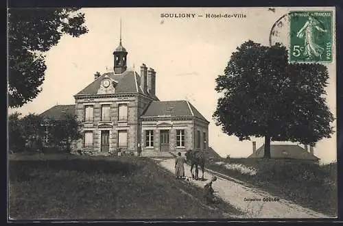 AK Souligny, Hôtel-de-Ville et chemin avec habitants et cheval