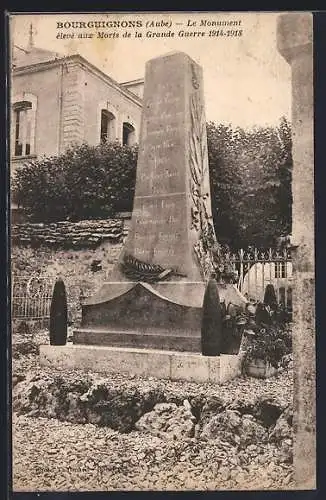 AK Bourguignons, Le Monument élevé aux Morts de la Grande Guerre 1914-1918