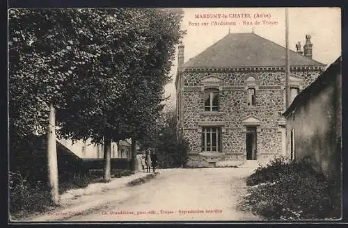 AK Marigny-le-Châtel, Pont sur l`Ardusson, Rue de Troyes