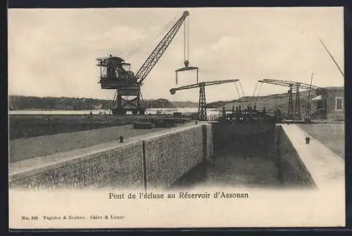 AK Assouan, Pont de l`ecluse au reservoir d`Assouan, Schleuse mit Kränen