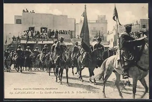 AK Maroc, La Grande d'Honneur de Sa Majeste le Sultan, arabische Kavallerie