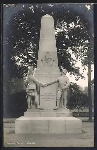 AK Potsdam, Denkmal für das 1. Garde-Regiment zu Fuss