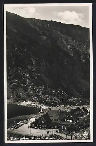 AK Kleine Teichbaude /Riesengebirge, Blick auf das Gasthaus